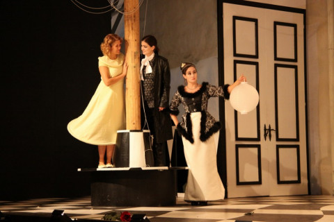 Anna Gschwend als Barbarina in Figaros Hochzeit - Werdenberger Schloss-Festspiele 2010